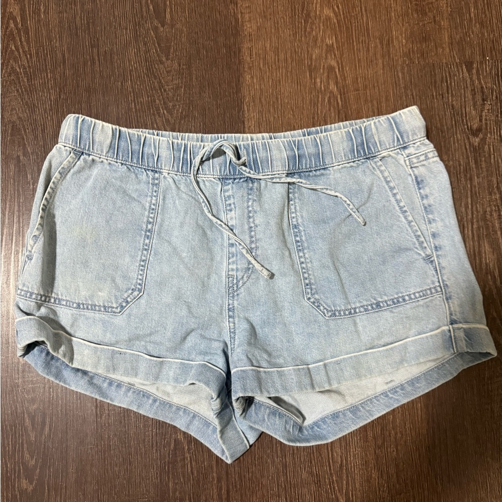 Volcom shorts